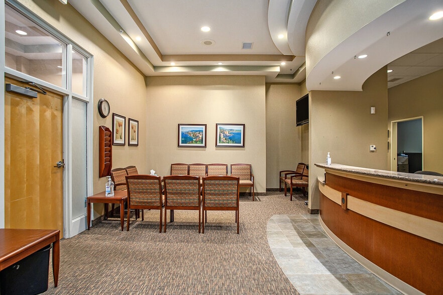 More Photos Of 3770 Capital Ave SW, Battle Creek Medical For Sale