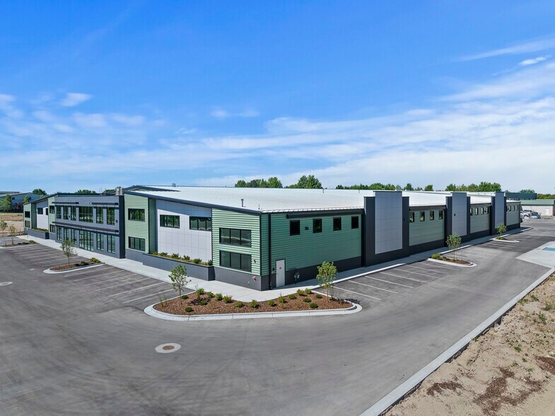More Photos Of 335 S Locust Grove Rd, Meridian Manufacturing For Sale