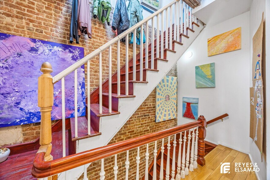 More Photos Of 558 W 173rd St, New York Apartments For Sale