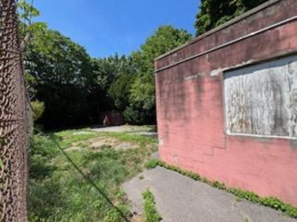 More Photos Of 77 Conklin Ave, Brooklyn Apartments For Sale