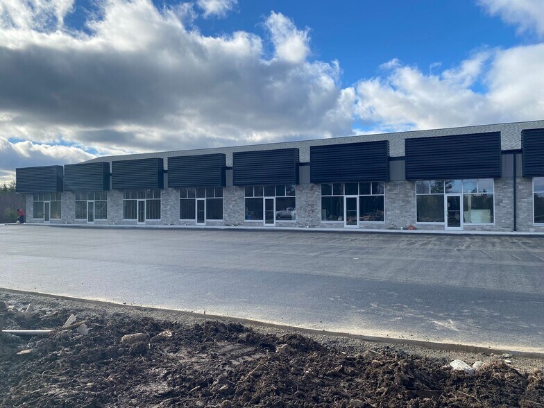 More Photos Of 116 Highway 1, East Hants General Retail For Lease