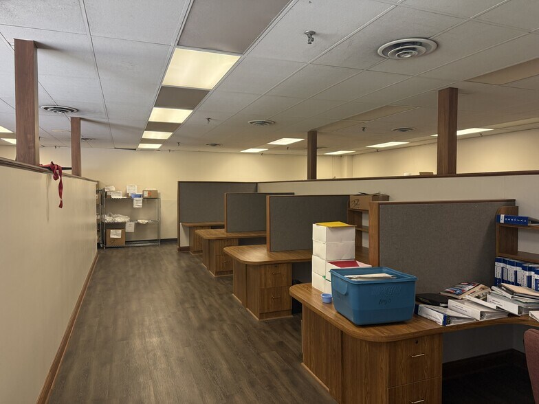 More Photos Of 1501 E Central Ave, LaFollette Industrial For Sale