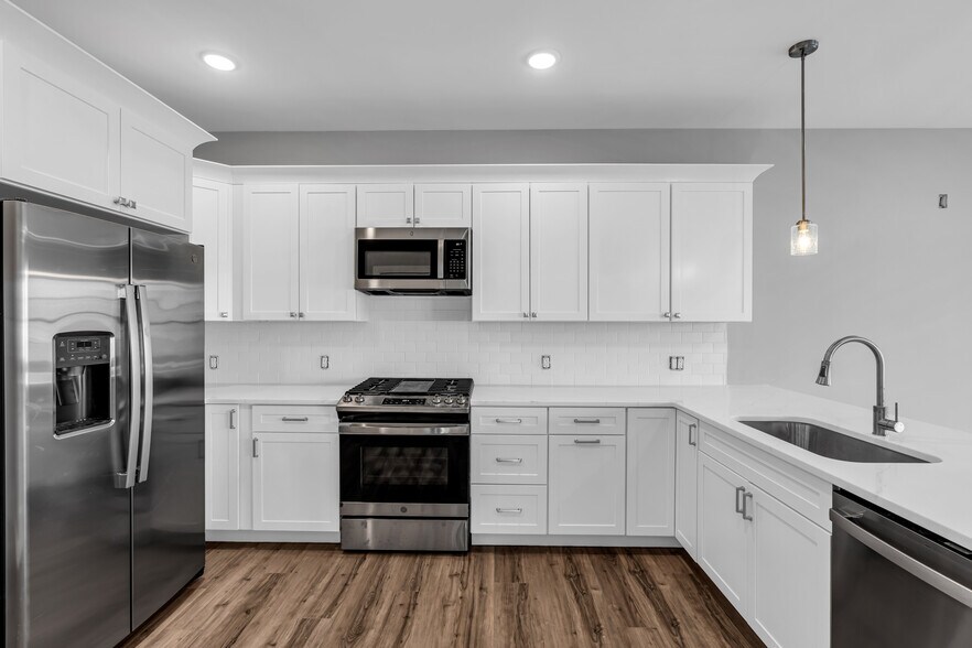 More Photos Of 33 Union Ave, Manasquan Apartments For Sale