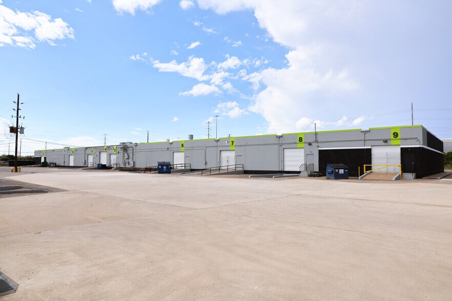 More Photos Of 10631 Harwin Dr, Houston Unknown For Lease