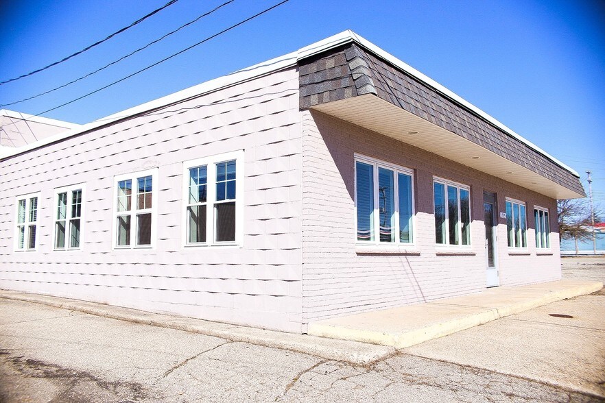 More Photos Of 735 Crofton St SE, Grand Rapids Warehouse For Lease
