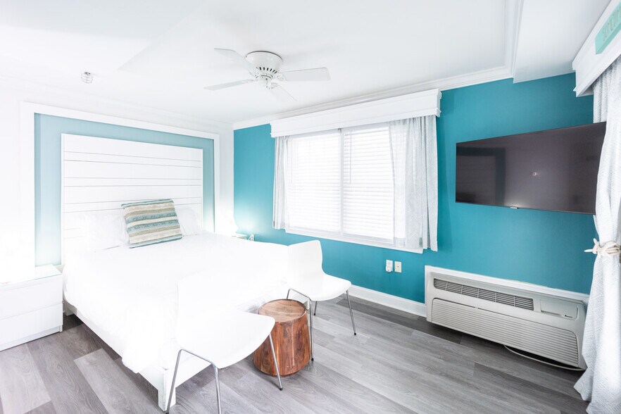 More Photos Of 34 6th St, Rehoboth Beach Hospitality For Sale