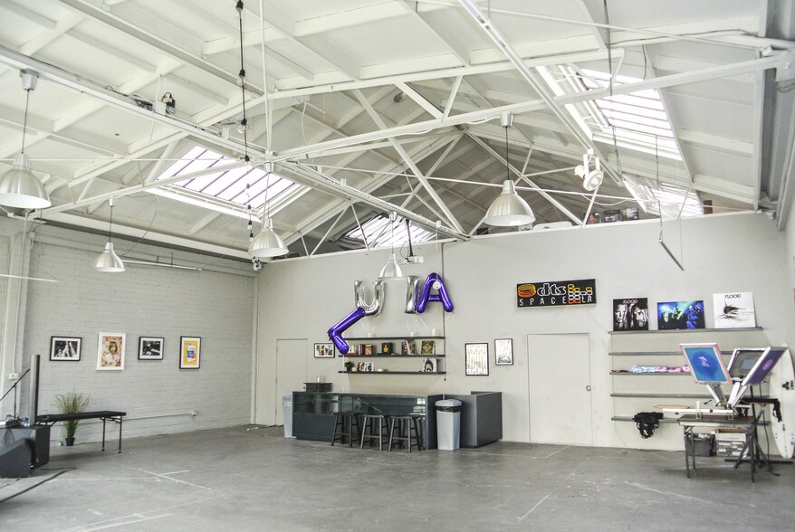 More Photos Of 5810 W 3rd St, Los Angeles Storefront For Lease