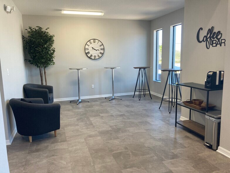More Photos Of 2646 Stonewood Park Loop, Land O Lakes Coworking Space