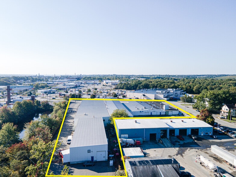 More Photos Of 699 Tarkiln Hill Rd, New Bedford Distribution For Sale