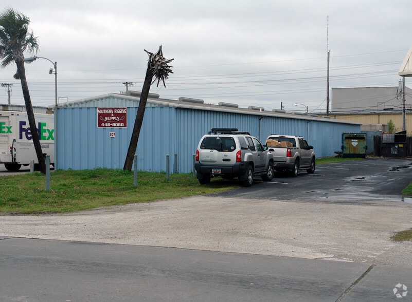 More Photos Of 807 Seaboard St, Myrtle Beach Office For Lease