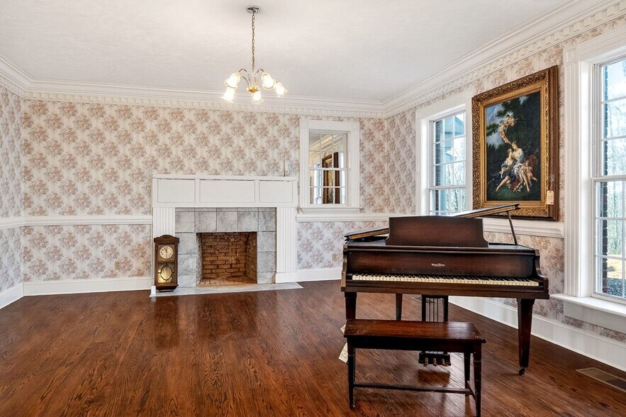 More Photos Of 6211 Rocky Point Rd, Cookeville Specialty For Sale