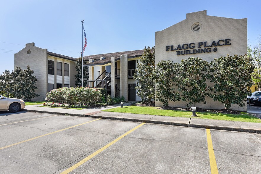 Primary Photo Of 113 Flagg Pl, Lafayette Medical For Lease