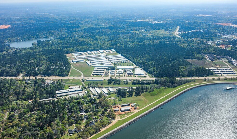 More Photos Of 13901 Highway 105 W, Conroe Flex For Sale