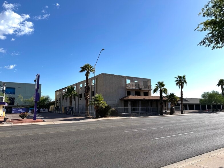 More Photos Of 1310 E McDowell Rd, Phoenix Assisted Living For Sale