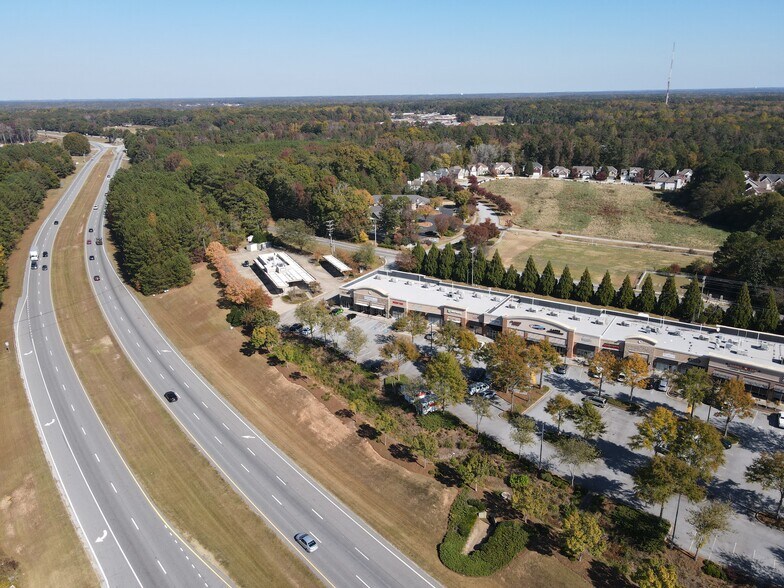More Photos Of 64 Carriage Oaks Dr, Tyrone Restaurant For Lease