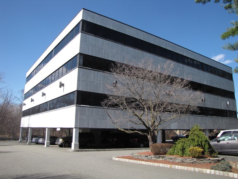 More Photos Of 275 Paterson Ave, Little Falls Medical For Lease
