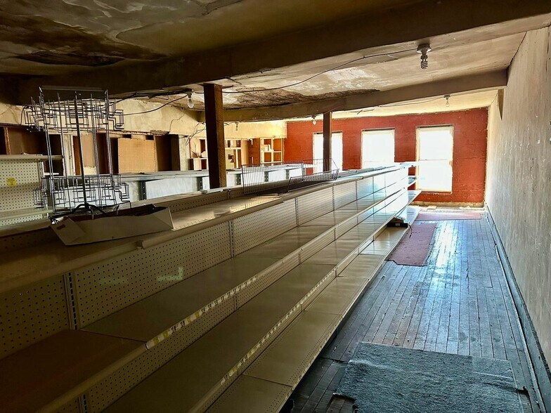 More Photos Of 35 Public Sq, Lancaster General Retail For Sale