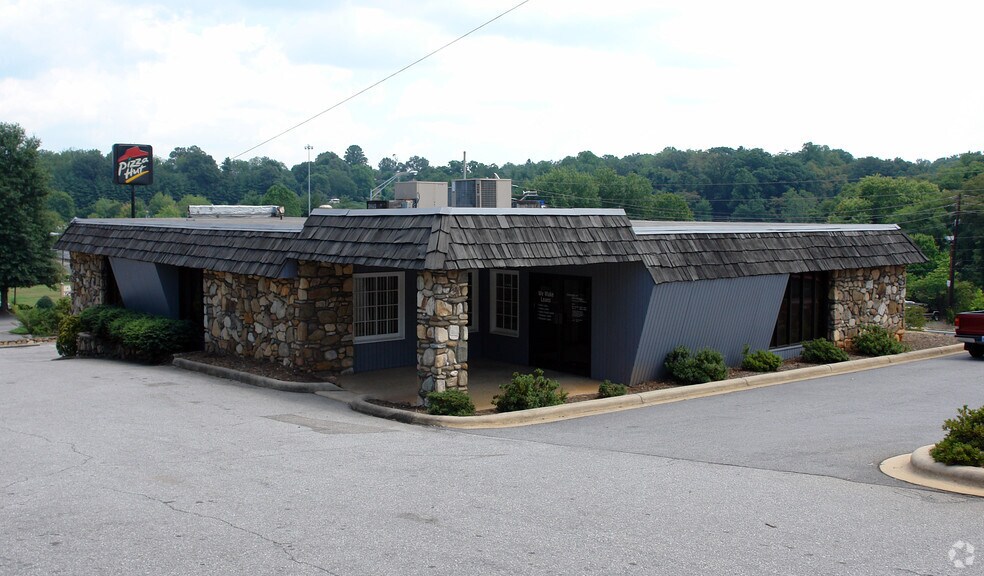 More Photos Of 1 Hansel Ave, Asheville Office For Sale