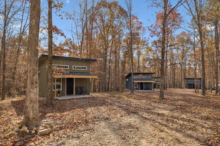 More Photos Of 3158 Summertown Hwy, Summertown Hotel For Sale