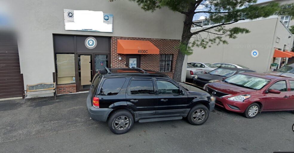 Primary Photo Of 4926-4950 Eisenhower Ave, Alexandria Light Distribution For Lease