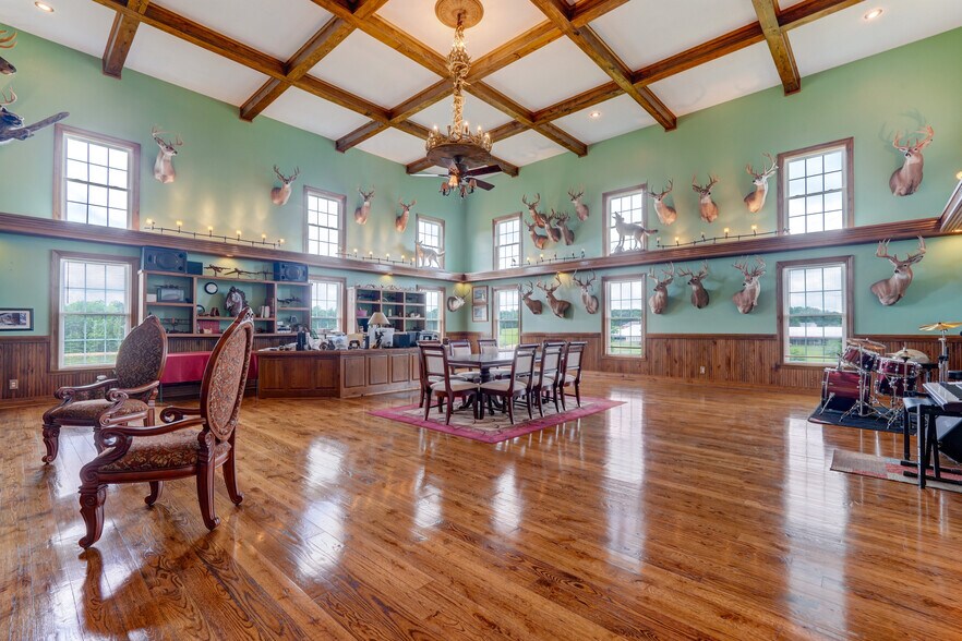 More Photos Of 178 Slaydon Rd, Eden Specialty For Sale