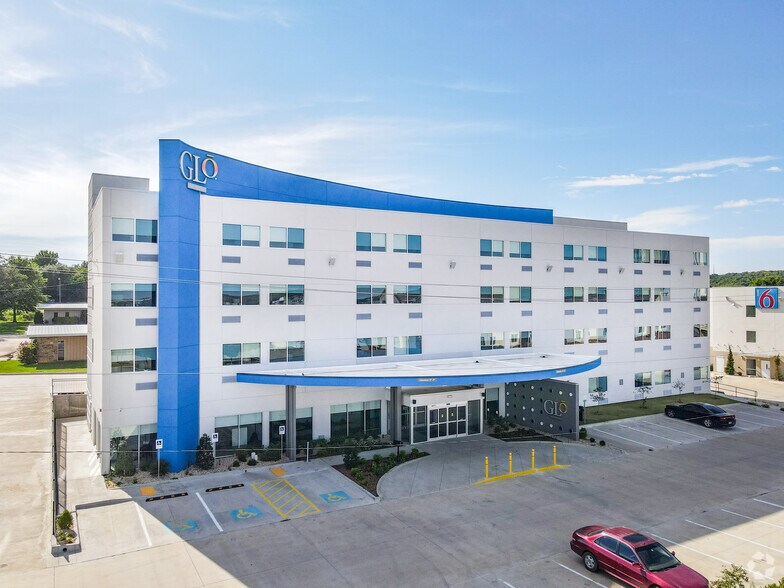 More Photos Of 18705 E Admiral Pl, Catoosa Hotel For Sale