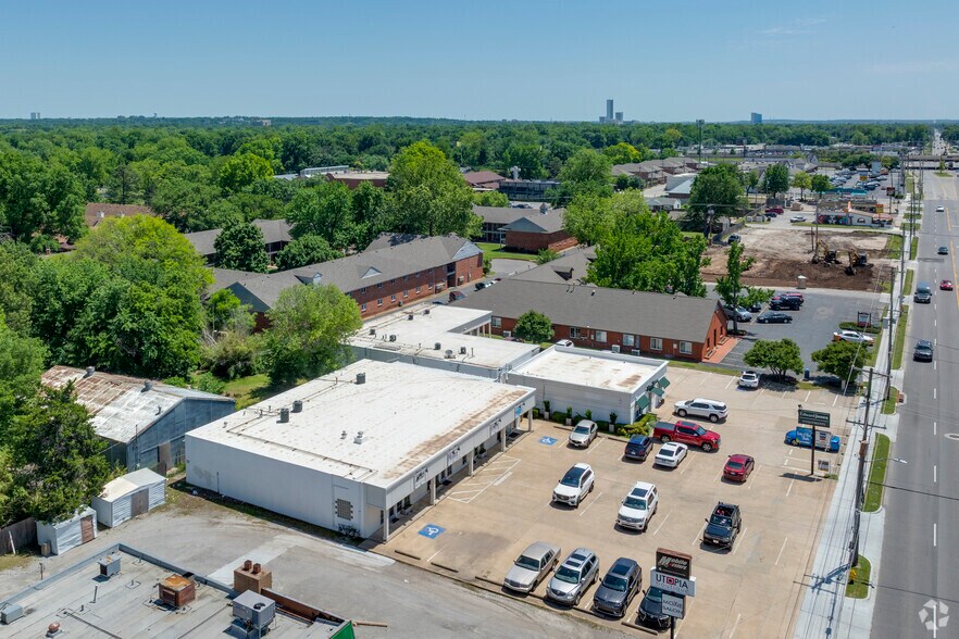 More Photos Of 4821-4825 S Peoria Ave, Tulsa Medical For Lease