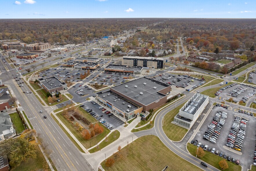 More Photos Of Woodward Ave, Royal Oak Unknown For Lease