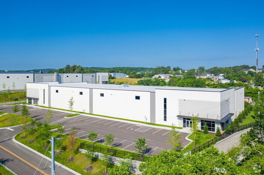 More Photos Of 12605 Old Hickory Blvd, Antioch Industrial For Sale