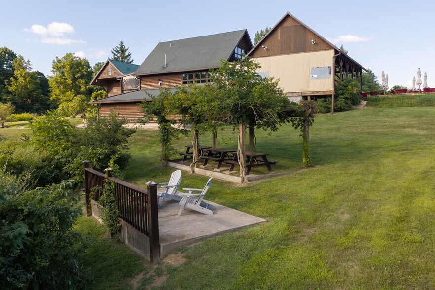 More Photos Of 401 Gilkey Ridge Rd, Shade Winery Vineyard For Sale