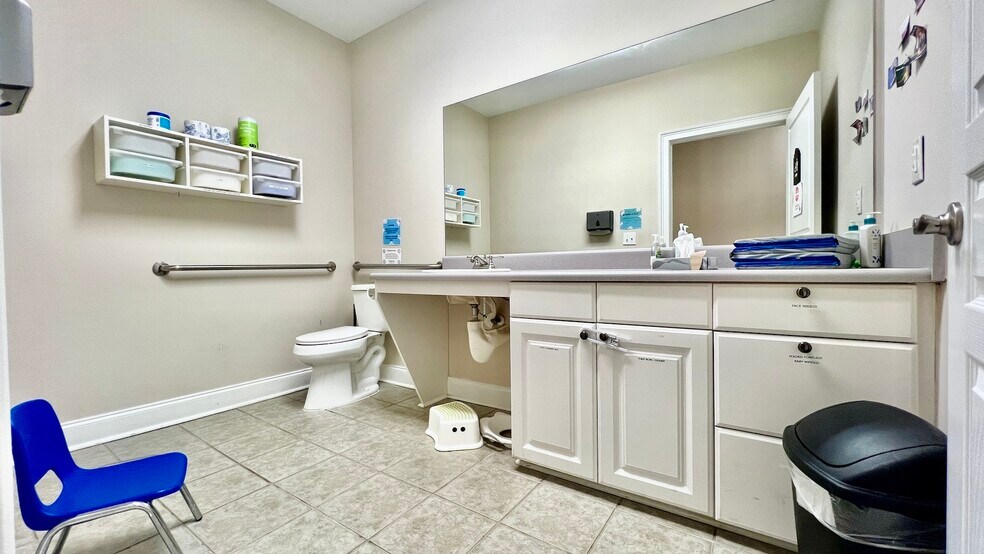 More Photos Of 4080 McGinnis Ferry Rd, Alpharetta Office For Sale