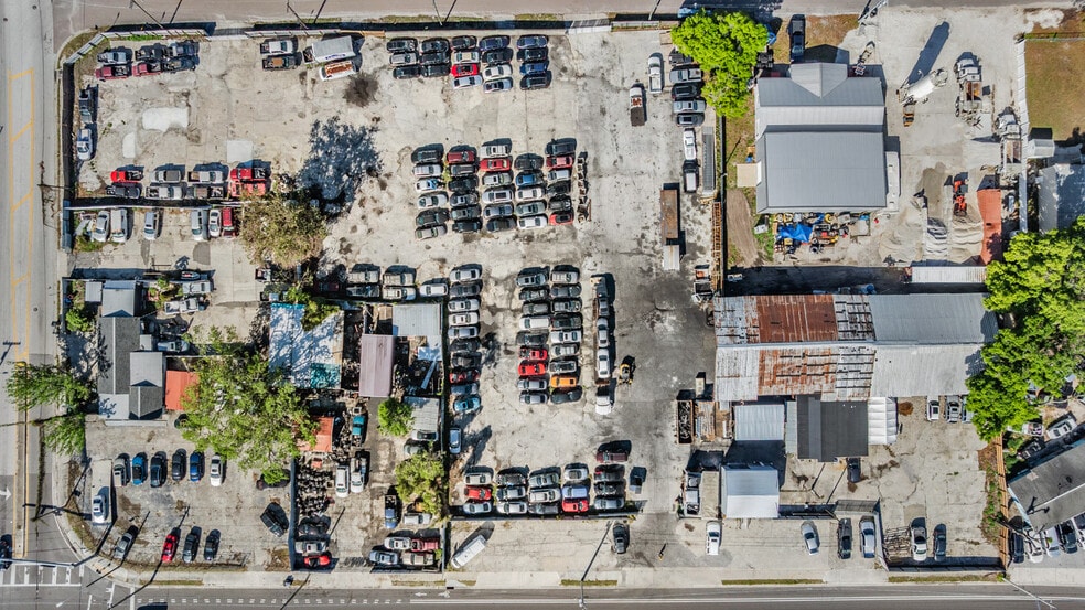 More Photos Of 3710 N 40th St, Tampa Auto Salvage Facility For Sale