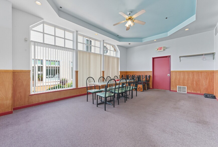 More Photos Of 11 College St, South Hadley General Retail For Lease