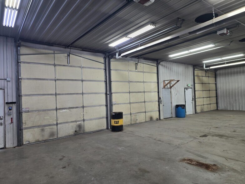 More Photos Of 3130 E Yellowstone Hwy, Casper General Retail For Lease