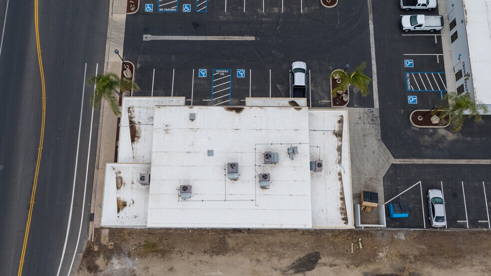 More Photos Of 415-419 E Cross Ave, Tulare Office For Lease