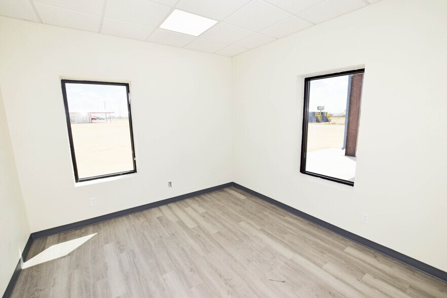 More Photos Of 8340 Boles Rd., Odessa Warehouse For Lease