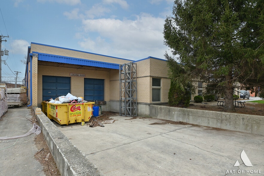More Photos Of 1021 Maryland Ave, Dolton Manufacturing For Sale