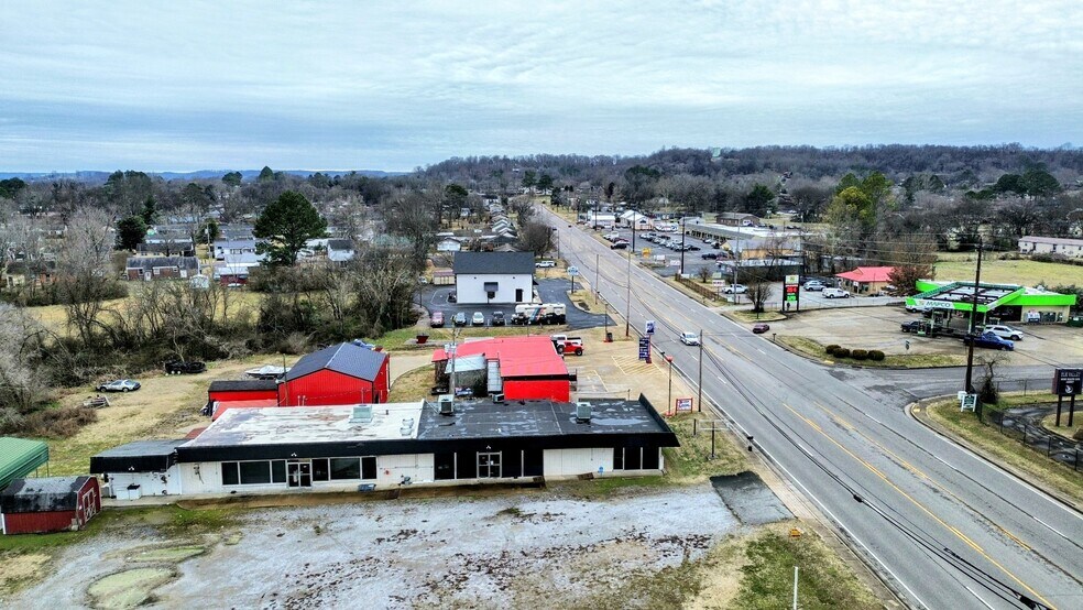 More Photos Of 925 Mill St, Pulaski Office For Sale