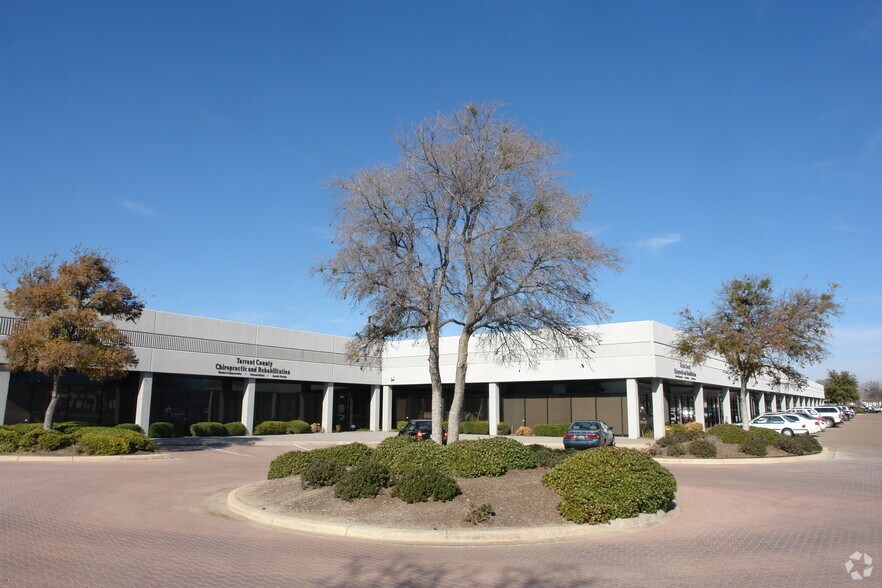 More Photos Of 2301-2337 Gravel Dr, Fort Worth Unknown For Lease