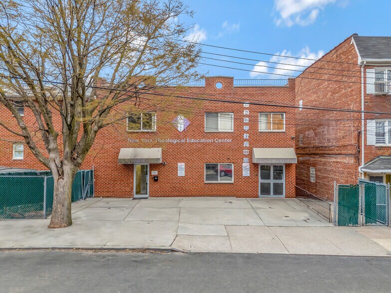 Primary Photo Of 14311 Willets Point Blvd, Flushing Office For Sale