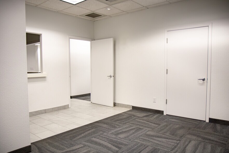 More Photos Of 1015 N Demaree Rd, Visalia Office For Lease