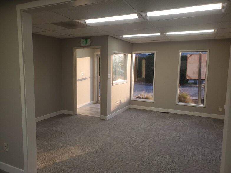 Primary Photo Of 98 E 9th St, Wenatchee Office Residential For Lease