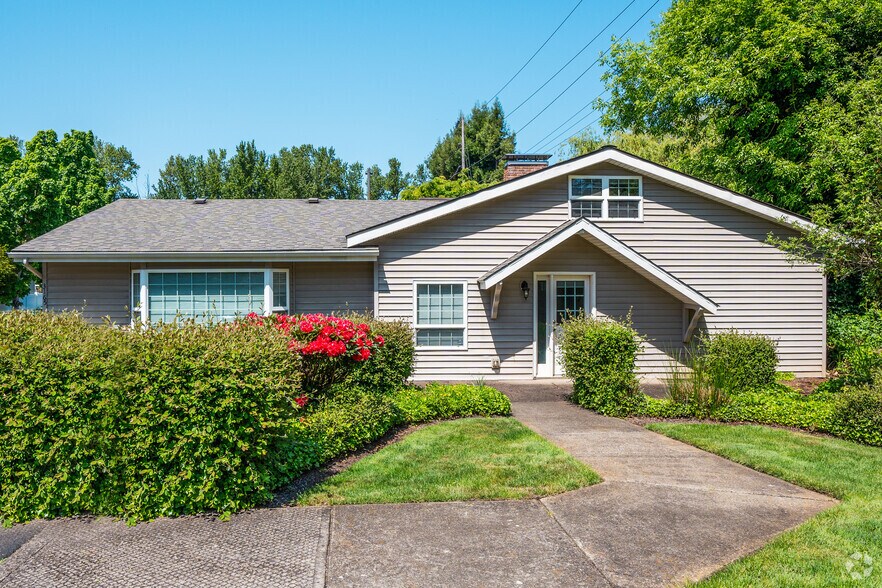 More Photos Of , Salem Office For Sale