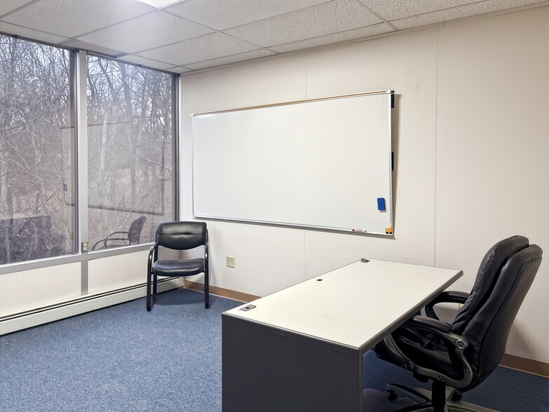 More Photos Of 2300 Montana Ave, Cincinnati Coworking Space