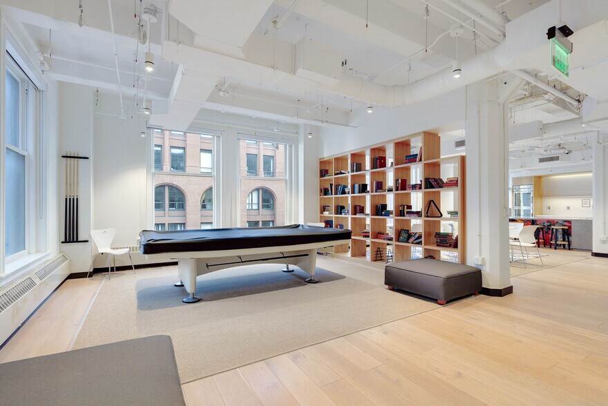 More Photos Of 821 17th St, Denver Office For Sale