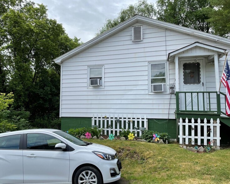 More Photos Of Cane Street, Champlain Manufactured Housing Mobile Home Park For Sale