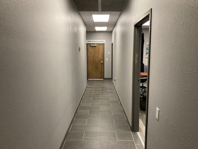 More Photos Of 900 Creekside Rd, Chattanooga Light Distribution For Sale