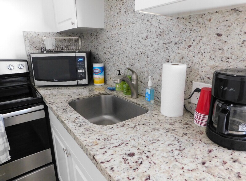 More Photos Of 100 Sandal Ln, Palm Beach Shores Apartments For Sale