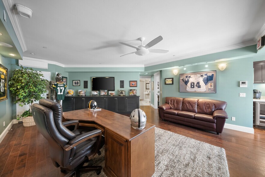 More Photos Of 74 San Francisco St, Avila Beach Flex For Sale