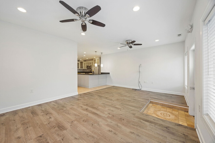 More Photos Of 2312-2314 W Cary St, Richmond Warehouse For Lease